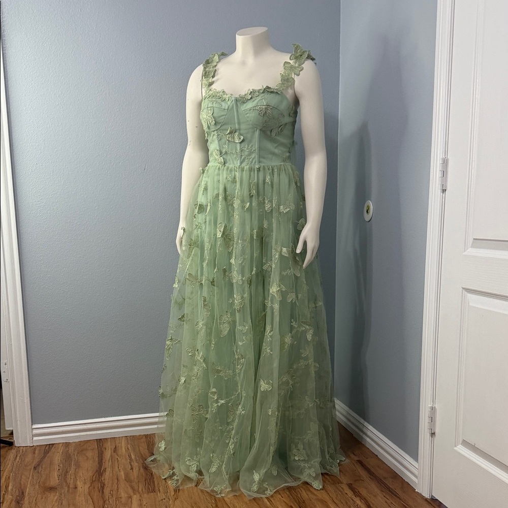 Elegant Green Floral Dress
